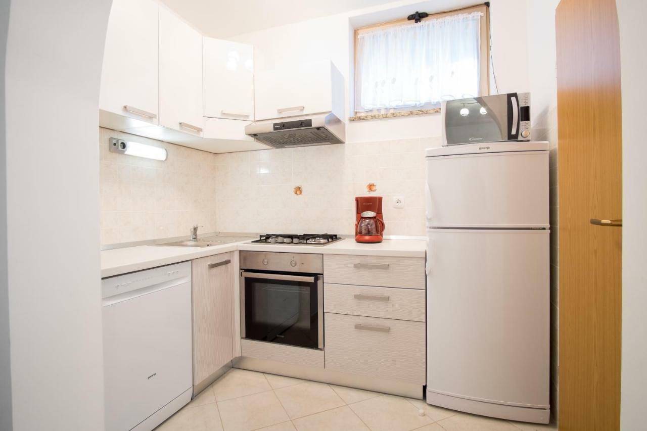 Apartment Dani Малинська Екстер'єр фото