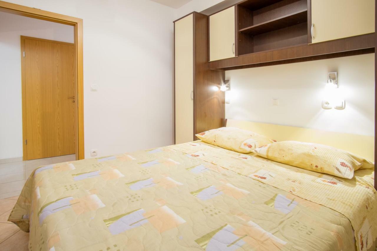 Apartment Dani Малинська Екстер'єр фото